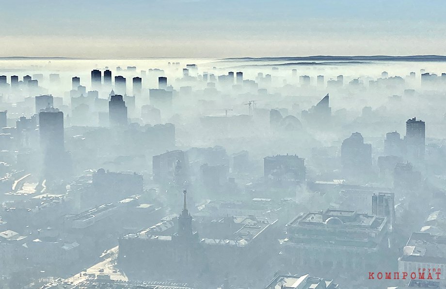  Отдых губернатора Куйвашева не прервали ни двухнедельный екатеринбургский смог от пожаров на торфяниках, ни растущие показатели смертности от коронавируса